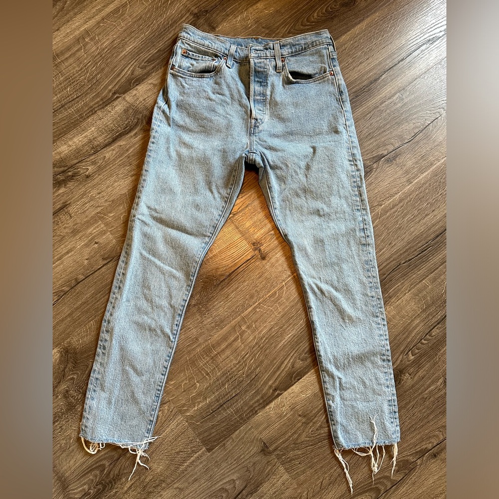 LEVIS 501 Jeans 🩵 Cropped Button Fly Raw Hem 90s